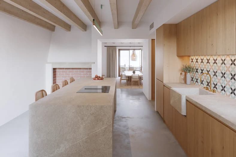 Complete housing rehabilitation facing the Meditarranean sea 4