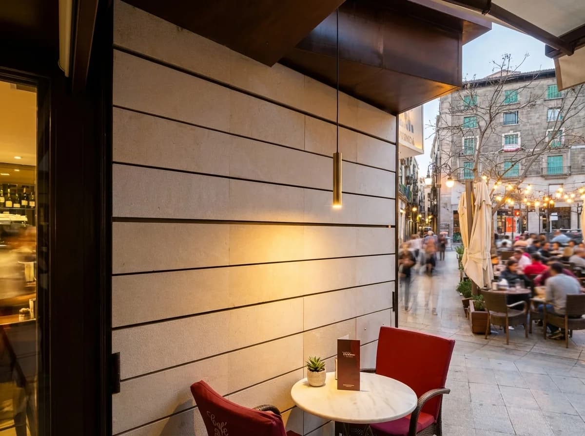 Reforma de fachada de cafetería