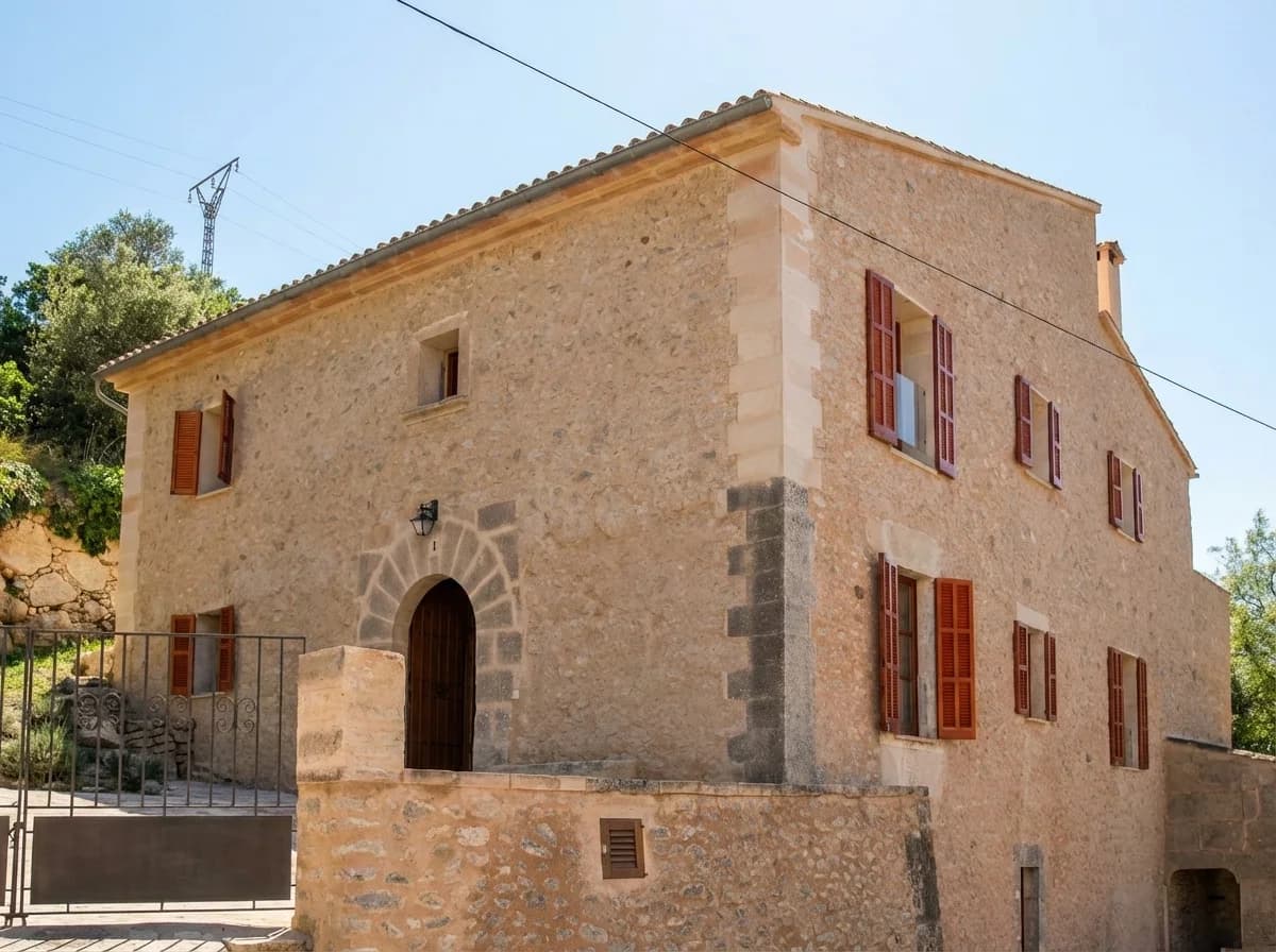 House renovation and extension in Randa